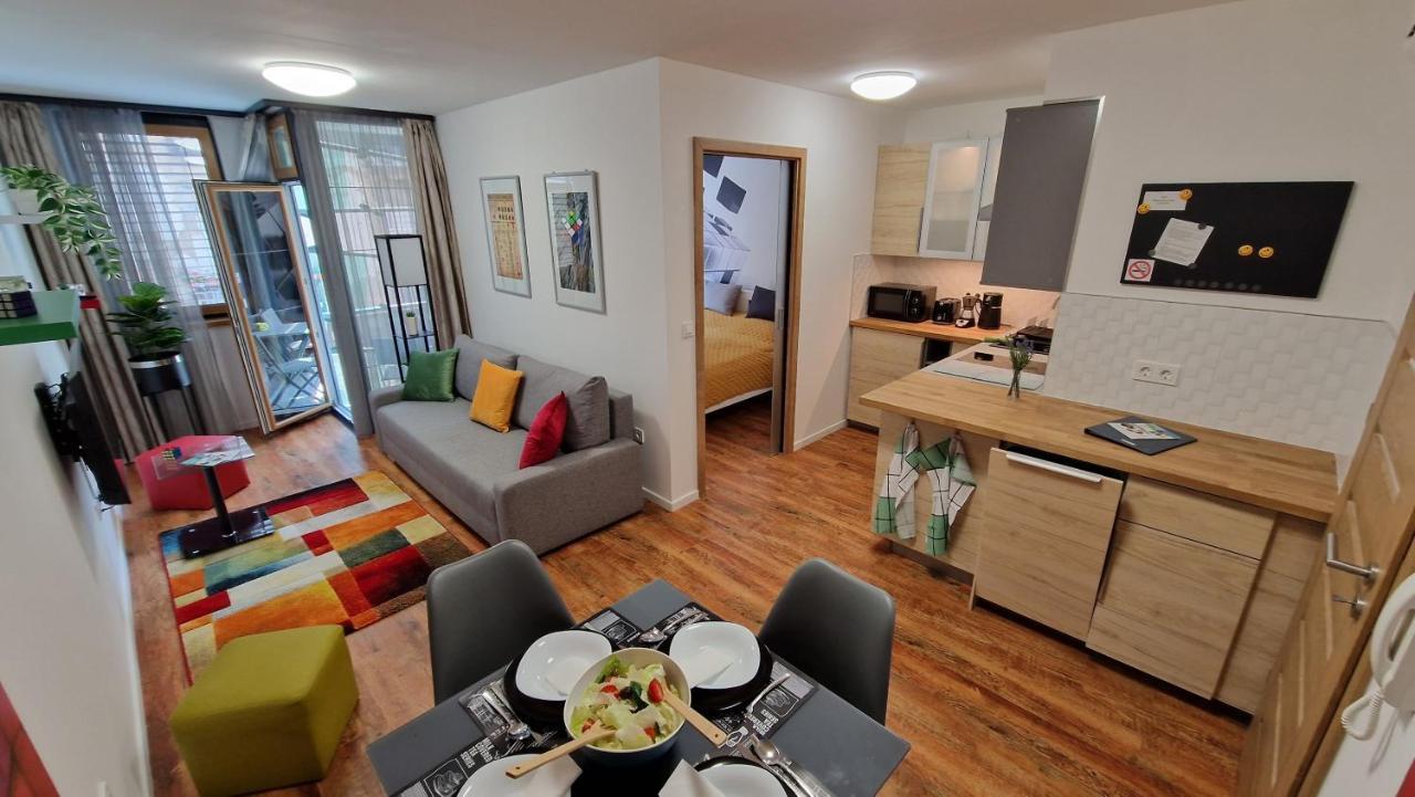 Downtown Cube Apartment Boedapest Buitenkant foto